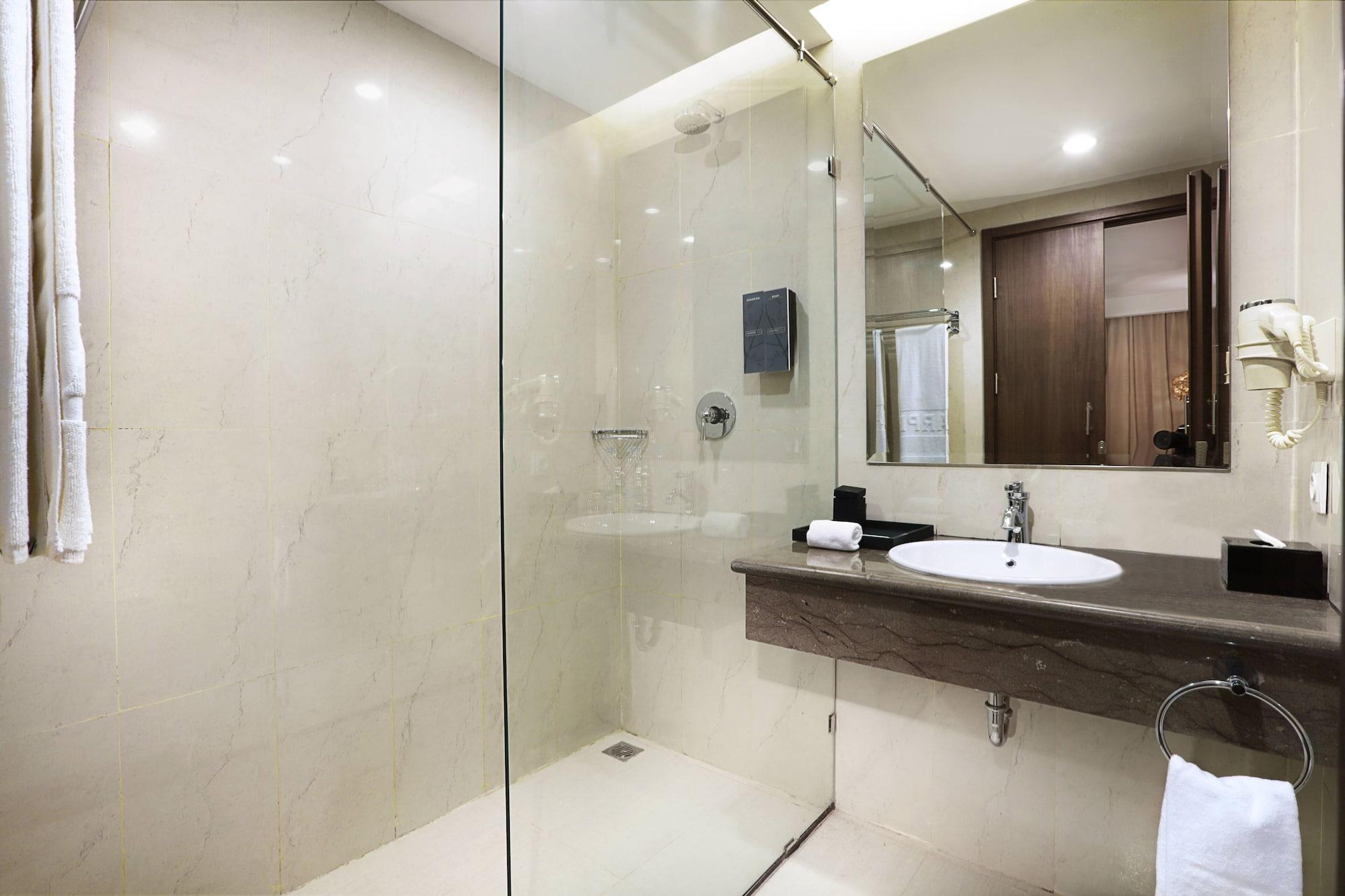 Harper Perintis By Aston Hotel Makassar Kültér fotó