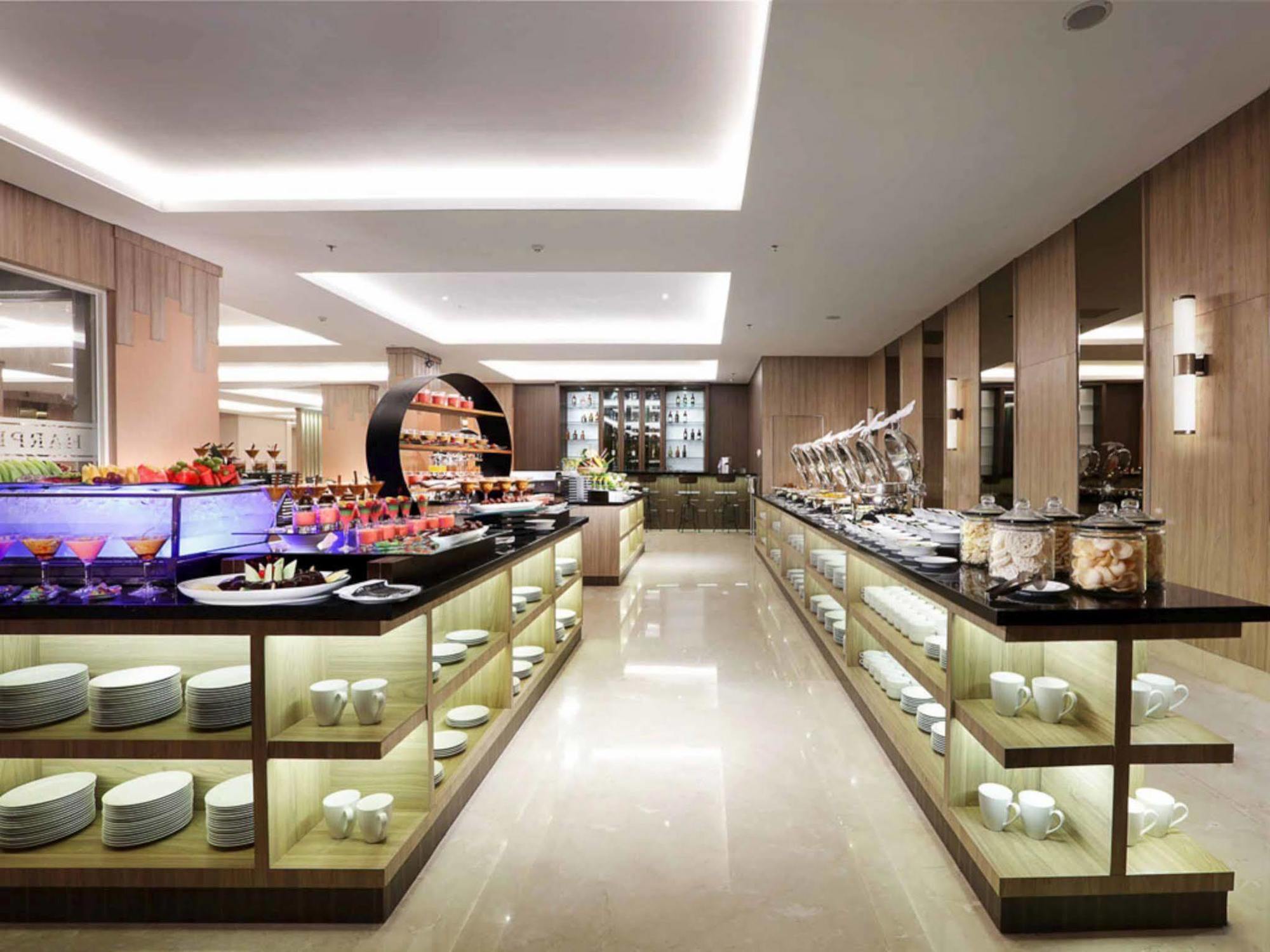 Harper Perintis By Aston Hotel Makassar Kültér fotó