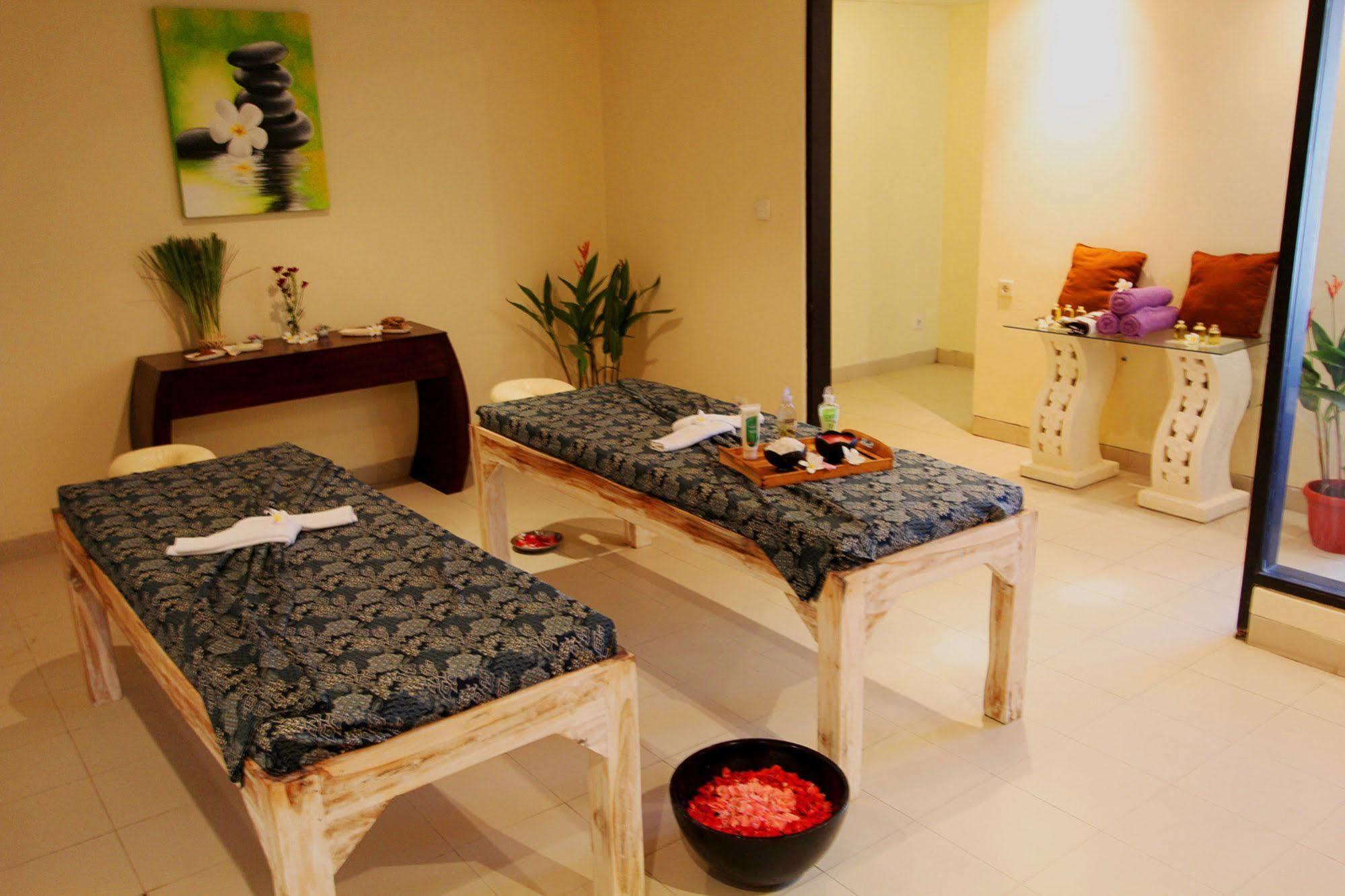 Harper Perintis By Aston Hotel Makassar Kültér fotó